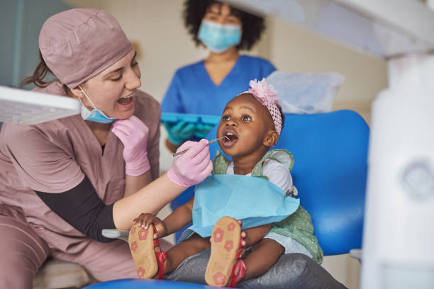Best Tooth Extraction  in Hornsby Bend, TX